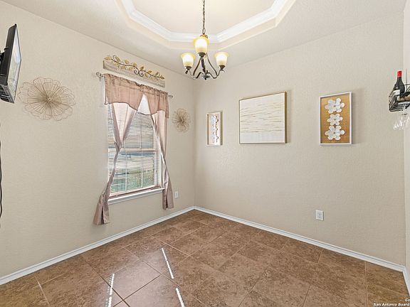 5th image of 3315 AVOCA DR