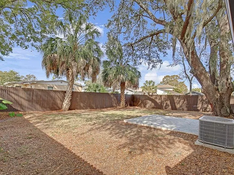 6319 S Church Ave — Photo 12