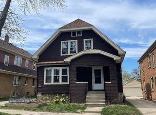 3433 S Burrell St, Milwaukee, WI 53207