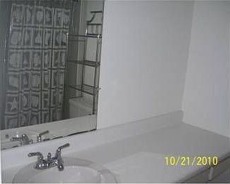 3rd image of 9455 W Flagler St APT 306-C