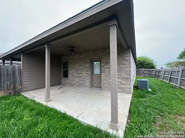 327 Oelkers Dr #B — Photo 22