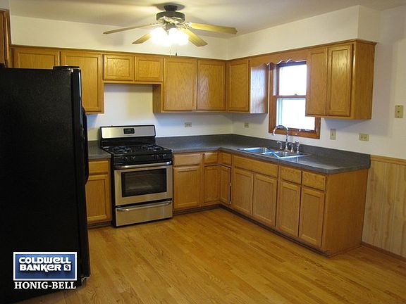 4th image of 2902 Warren Dorris Dr