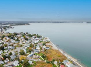 17 Seagull Rd, Quincy, MA 02169