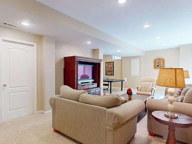 43911 Camellia St — Photo 47