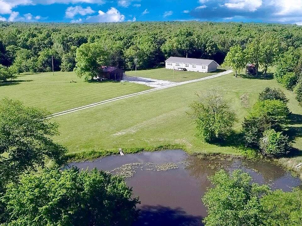 1st image of 520 E 340 Road