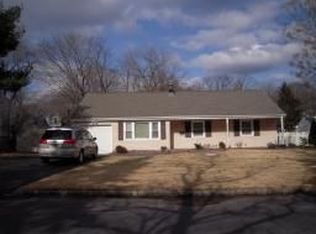 27 Fellswood Dr, Livingston, NJ 07039