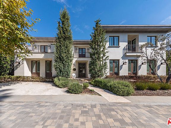 4th image of 618 N Beverly Dr