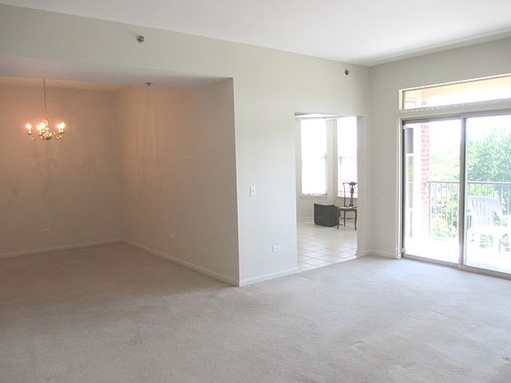 4th image of 3135 Town Square Dr Unit 403