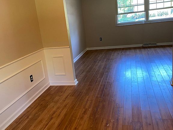 Dining room to living room
