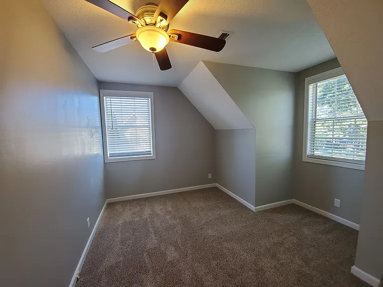 3406 Oak Lawn Dr — Photo 11