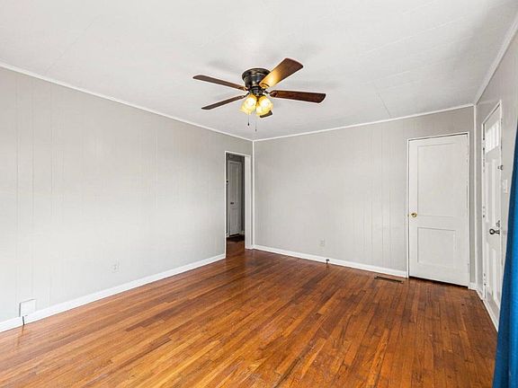 3rd image of 2143 Hillsboro Hts