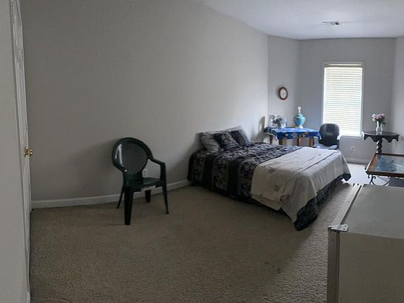 5th image of 108 Lake Point Ct