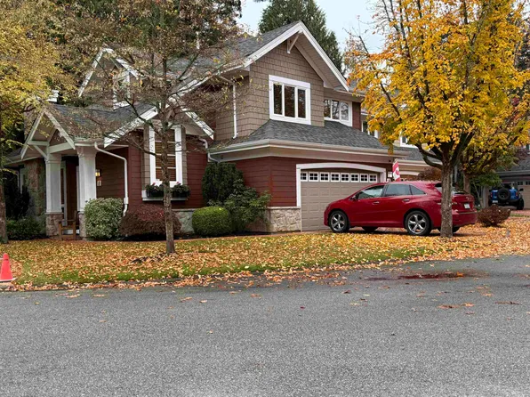 15055 20th Ave #8, Surrey, BC V4A 9X9