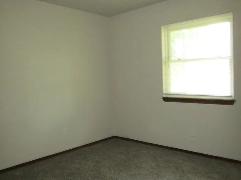 7505 NW Welco Ave — Photo 18