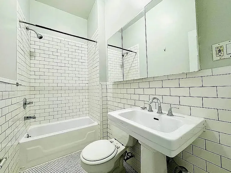 13 Saint Marks Pl #4F — Photo 10