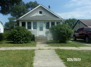 816 S 5th St, Hoopeston, IL 60942