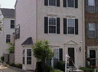 4287 Wheeled Caisson Sq, Fairfax, VA 22033