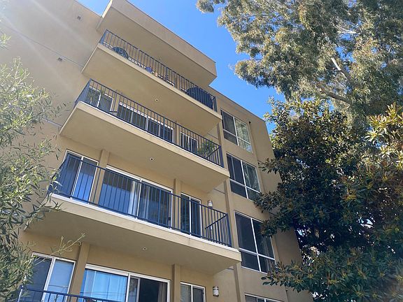 3rd image of 2568 Albatross St Unit 4K