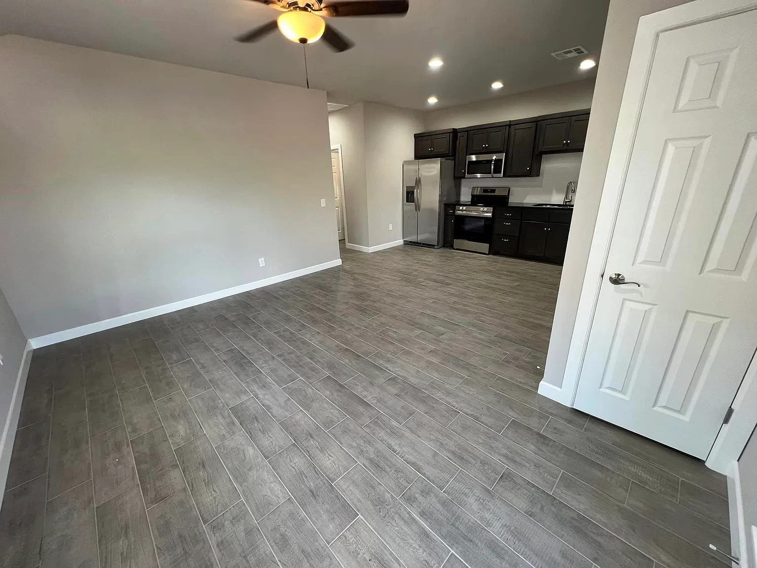 318 Delta Dr. — Photo 3