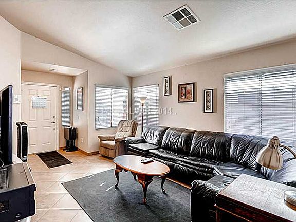 4th image of 2261 Blackberry Valley Way
