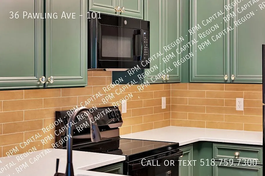 36 Pawling Ave Boutique Apartments- Unit 101 — Photo 3
