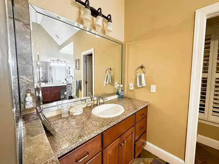 1216 Dorleath Ct — Photo 28