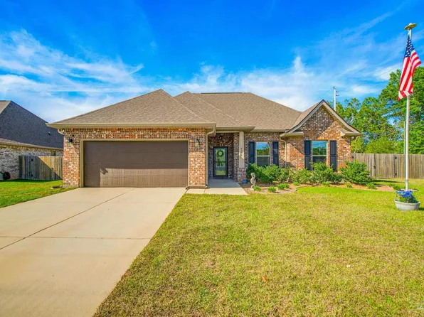 6510 Suwanee Ln, Pensacola, FL 32526