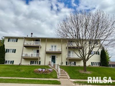 4175 31st St APT 1C, Bettendorf, IA, 52722