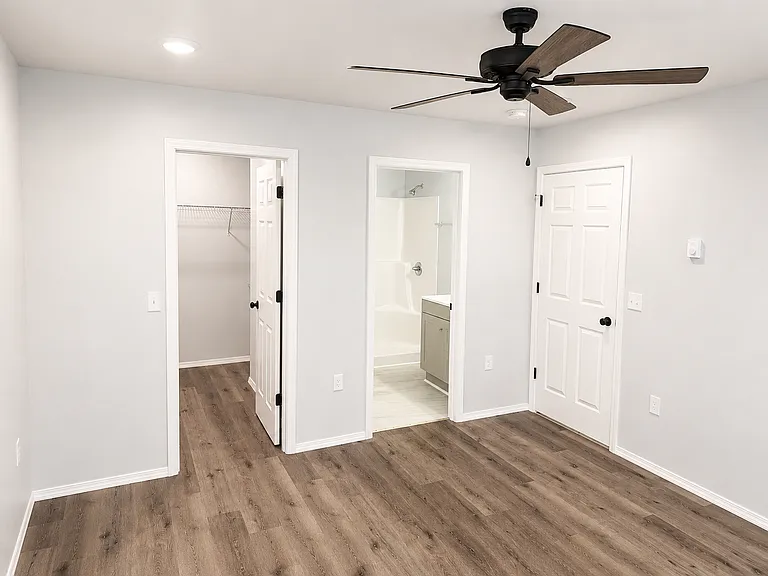 2833 Patch St — Photo 17