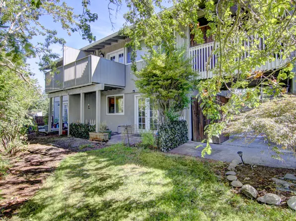 2080 W 14th Pl, Eugene, OR 97402