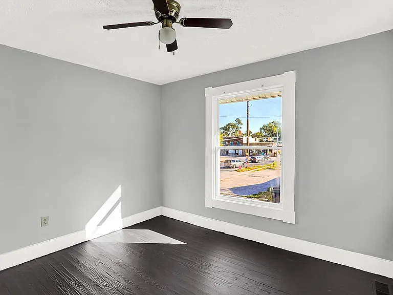1020 N Rural St — Photo 14