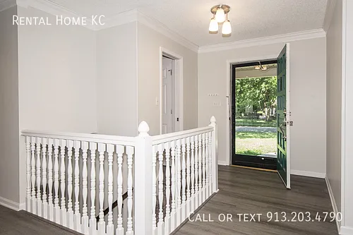 7800 Noland Rd — Photo 6