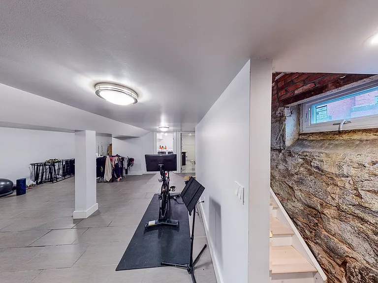 855 State St #TOWNHOUSE — Photo 72