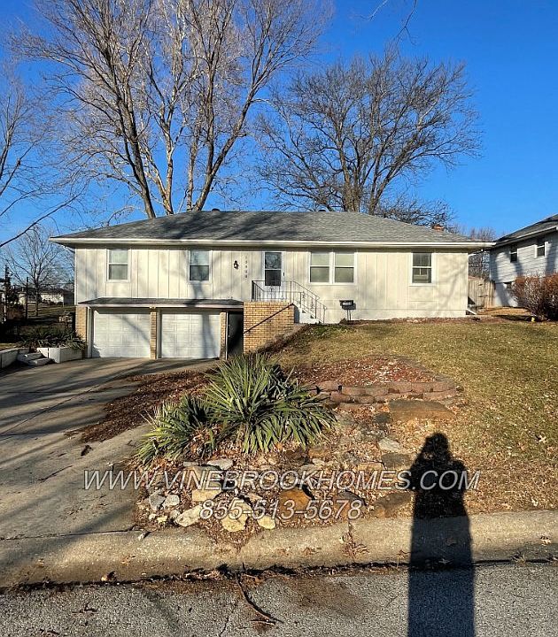 1st image of 15900 E 37th Ter S