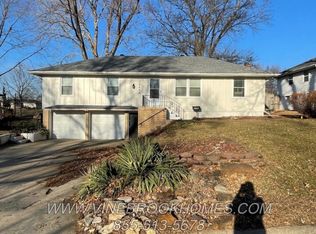 15900 E 37th Ter S, Independence, MO 64055