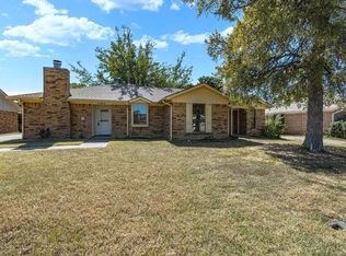 2408 Ventura Dr #B, Arlington, TX 76015