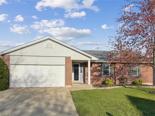 752 Hunter Chaise Dr, Wentzville, MO 63385