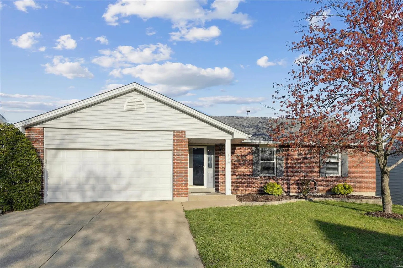 752 Hunter Chaise Dr photo 1