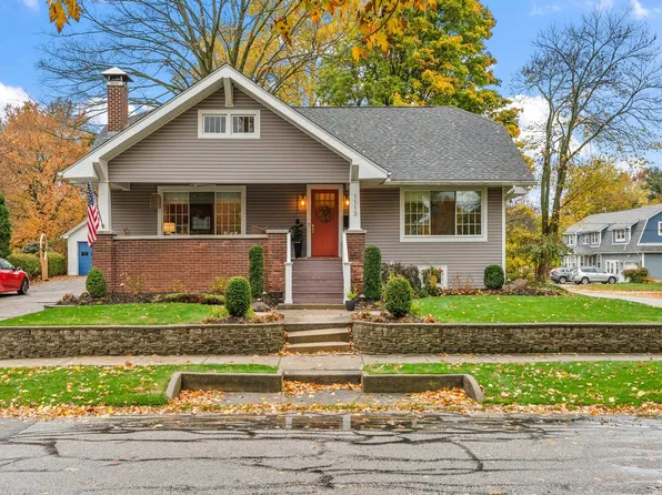 1113 Franklin St, Valparaiso, IN 46383
