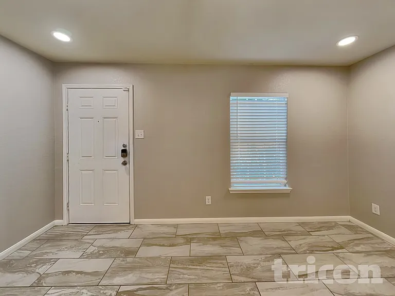 6115 Southern Vis — Photo 3