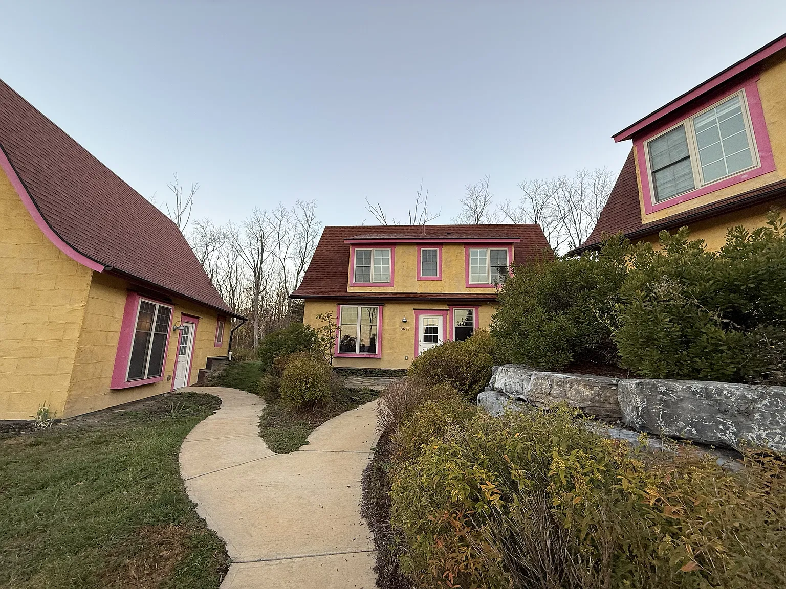 3690 La Bourgade Ln — Photo 3