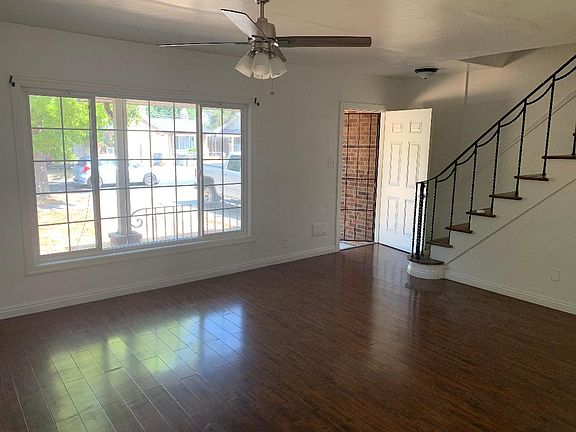 3rd image of 540 El Camino Ave