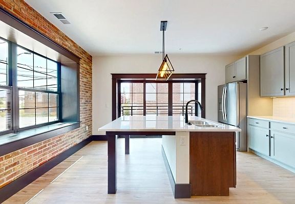 4th image of 66 E Chester St #205