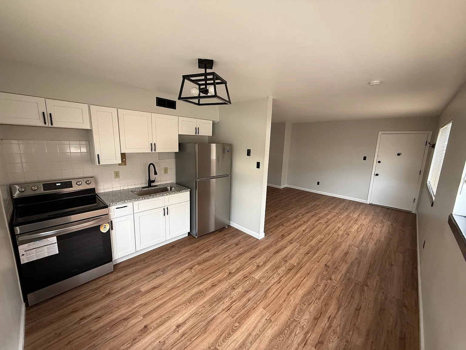 6715 Colony Acres Dr — Photo 3