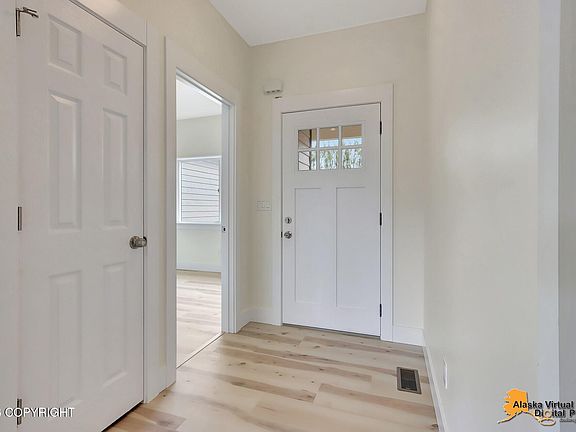 5th image of 665 W Woodstar Dr