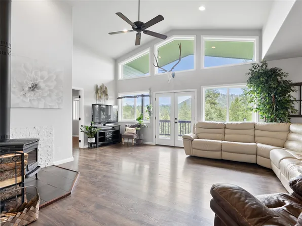 100 Prosperity Pl, Kila, MT 59920