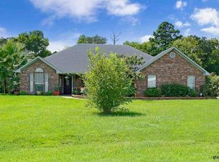 13517 Oakwood Dr, Chandler, TX 75758