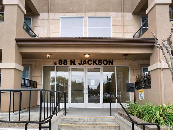 3rd image of 88 N Jackson Ave Unit 208