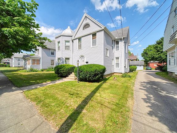 3rd image of 615 2nd St