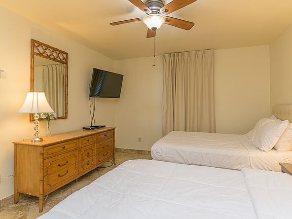 5th image of 3000 Gulf Blvd APT 403